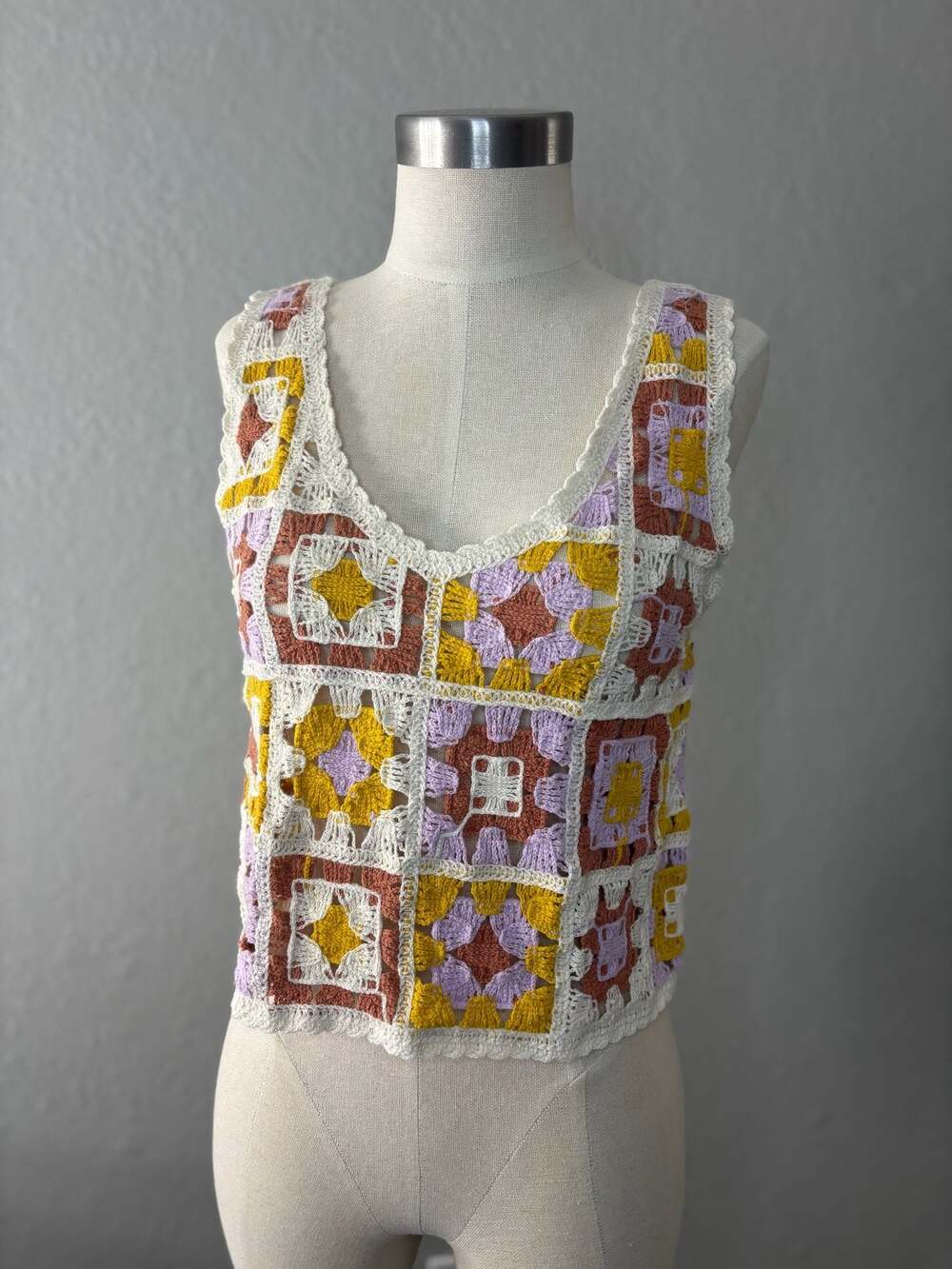 Rebellion Crochet Granny Square V-Neck Tank Top Size L
